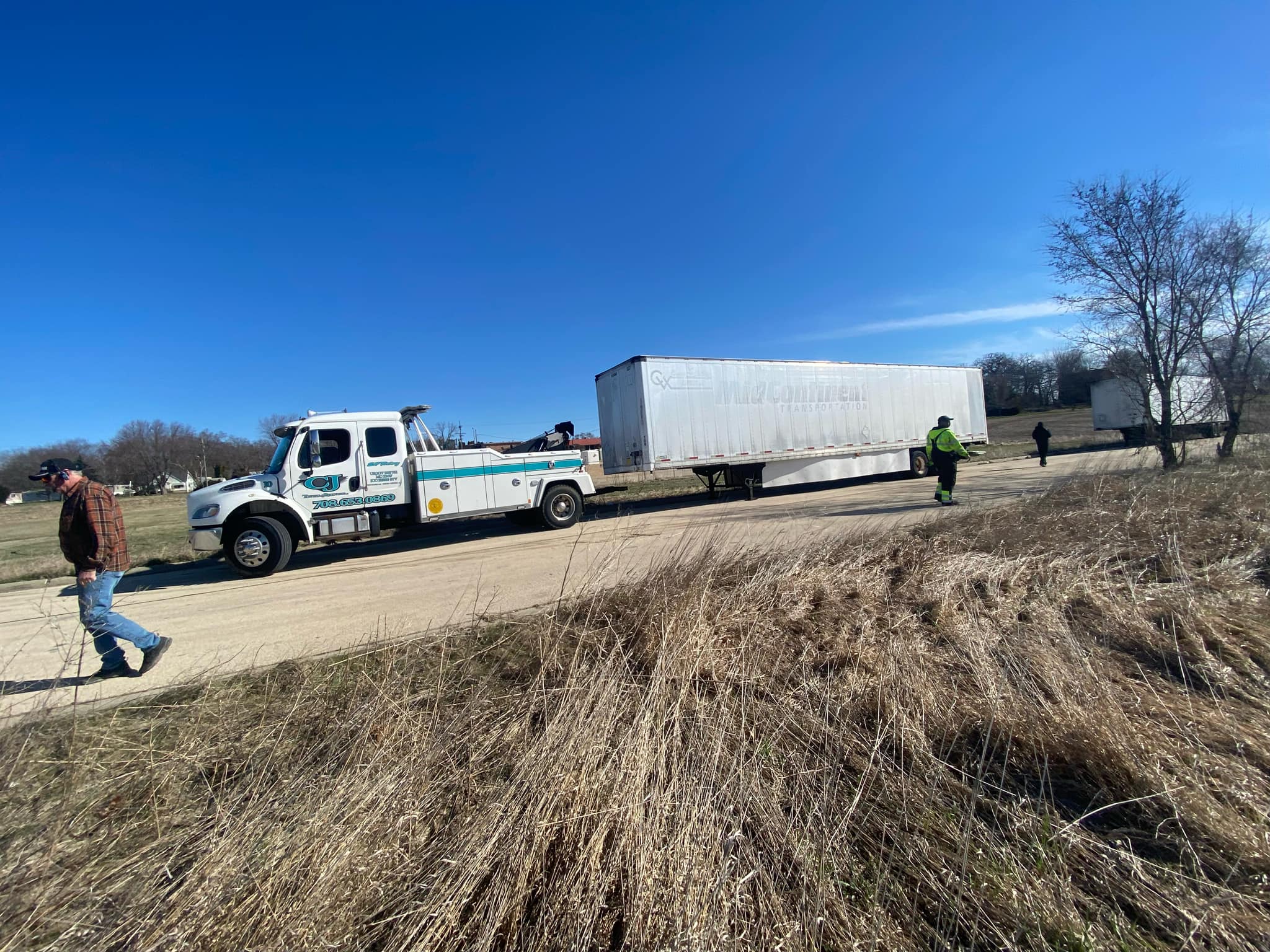 Cj Towing & Recovery 25 (1)